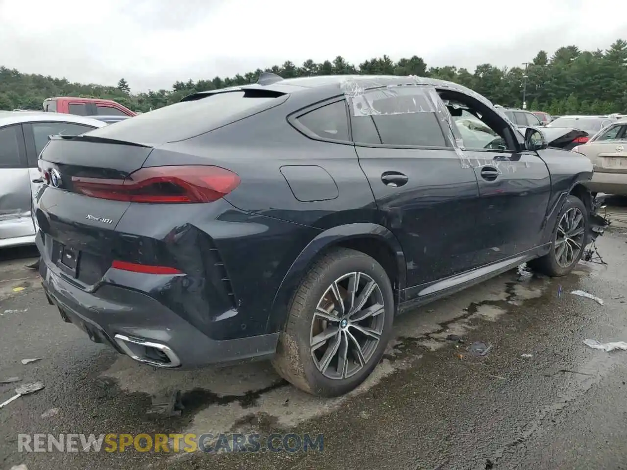 3 Photograph of a damaged car 5UXCY6C08N9K28088 BMW X6 2022