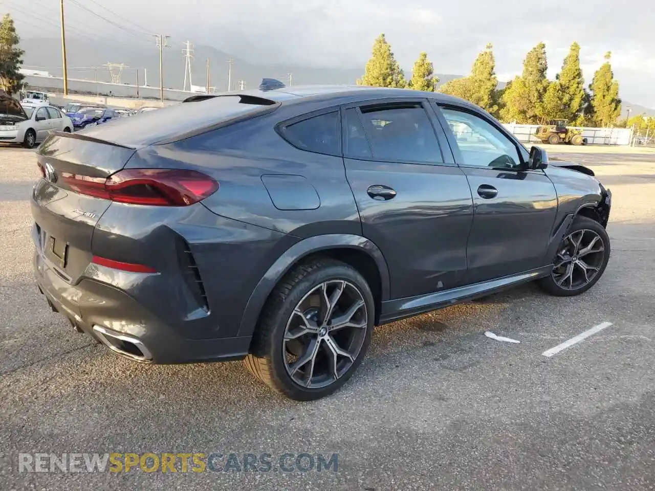 3 Photograph of a damaged car 5UXCY6C08N9L93882 BMW X6 2022