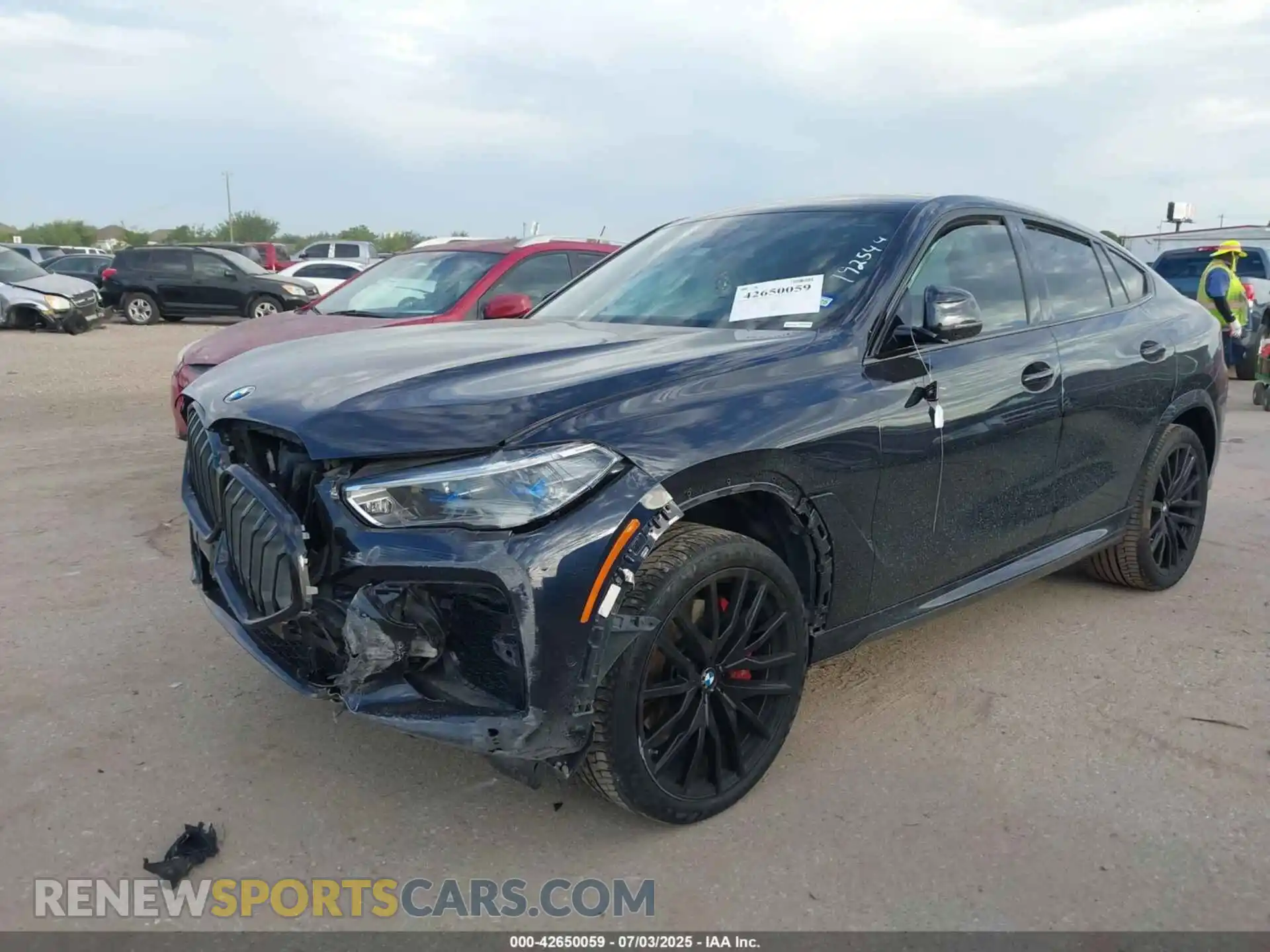 2 Фотография поврежденного автомобиля 5UXCY6C01P9N44225 BMW X6 2023