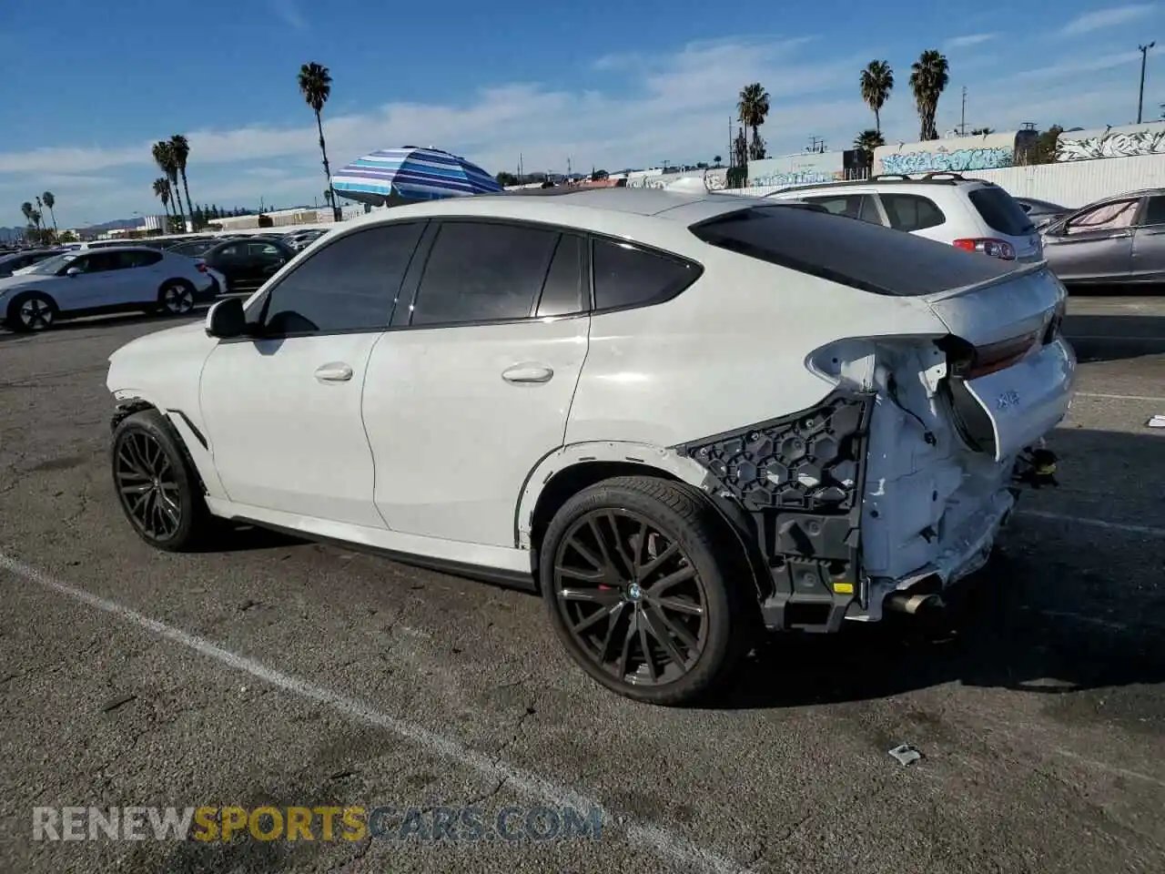 2 Photograph of a damaged car 5UXCY6C02P9P43834 BMW X6 2023