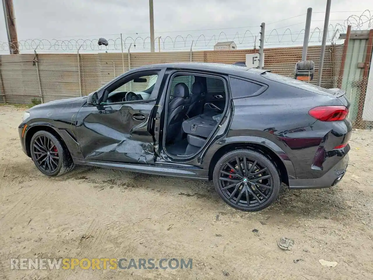 2 Photograph of a damaged car 5UXCY6C03P9N92258 BMW X6 2023