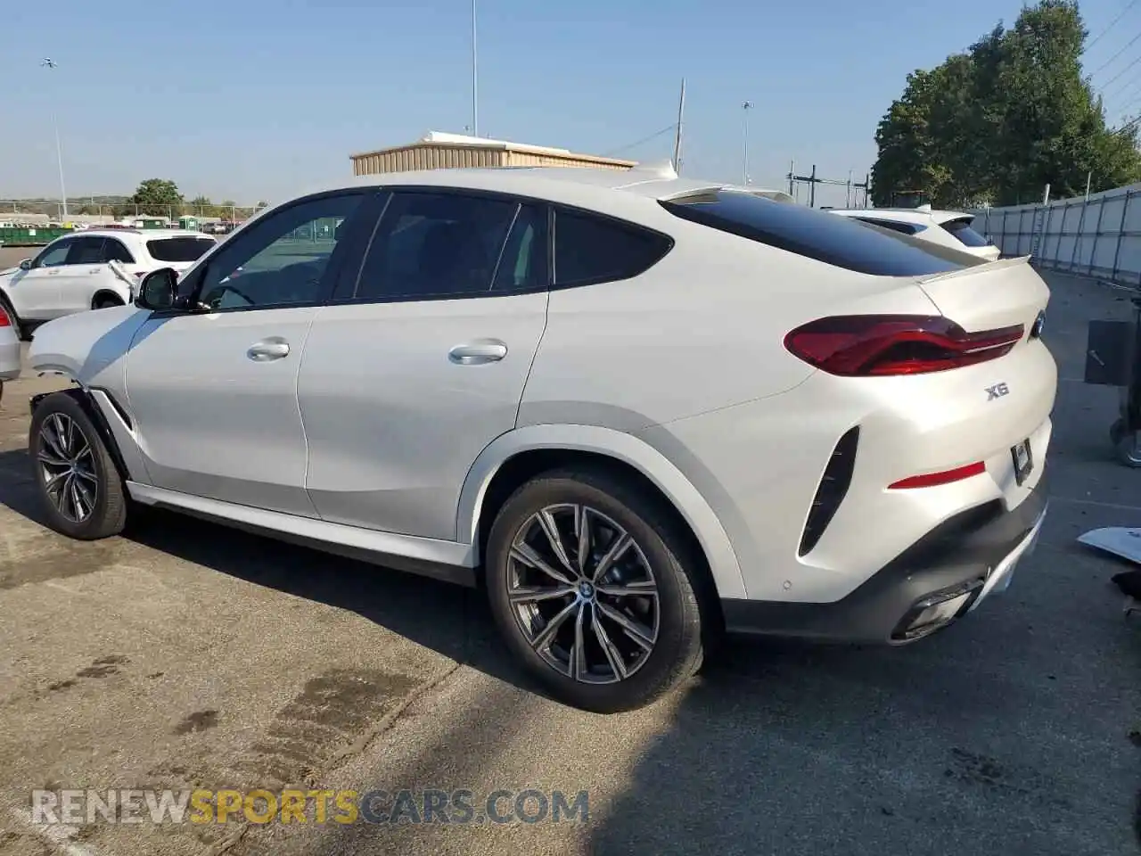 2 Photograph of a damaged car 5UXCY6C03P9P83226 BMW X6 2023