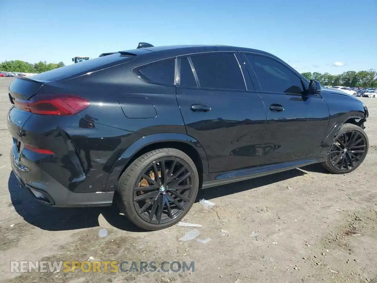 3 Photograph of a damaged car 5UXCY6C03P9P95683 BMW X6 2023