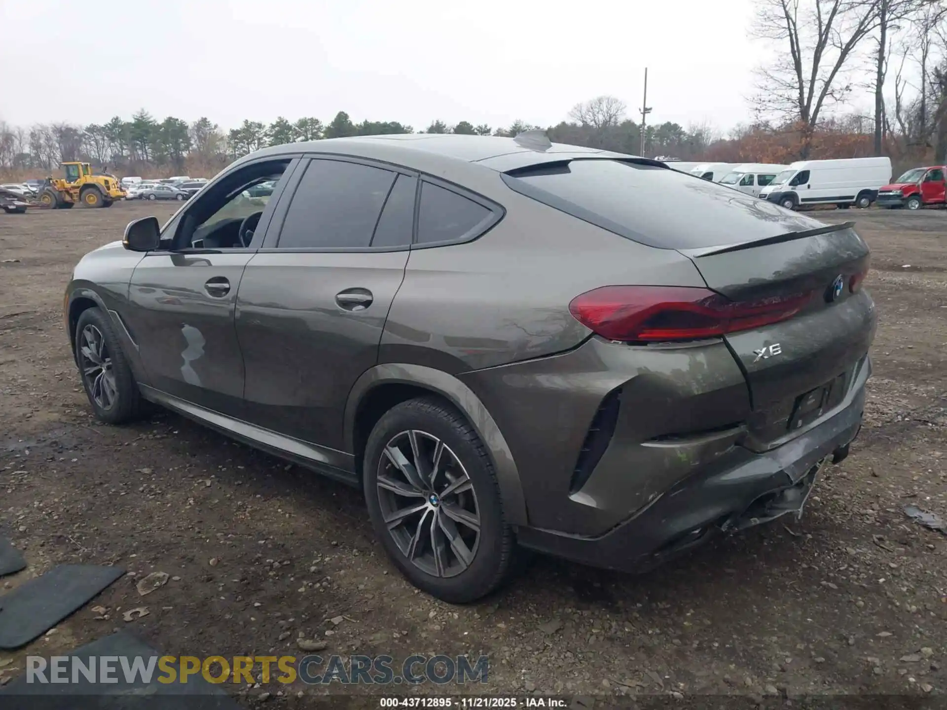 3 Photograph of a damaged car 5UXCY6C05P9N67409 BMW X6 2023