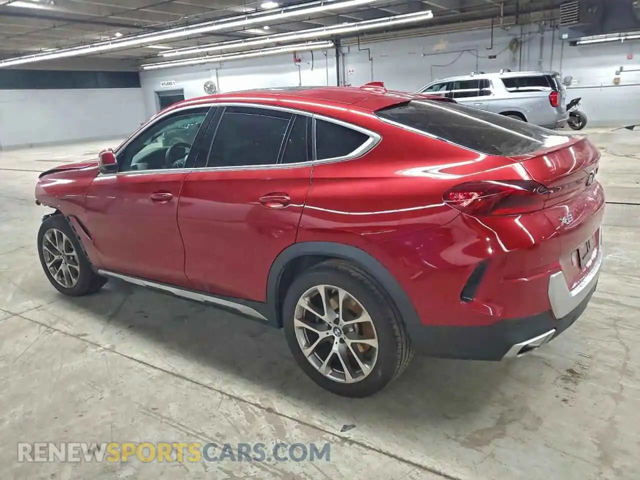2 Photograph of a damaged car 5UXCY6C05P9N73310 BMW X6 2023