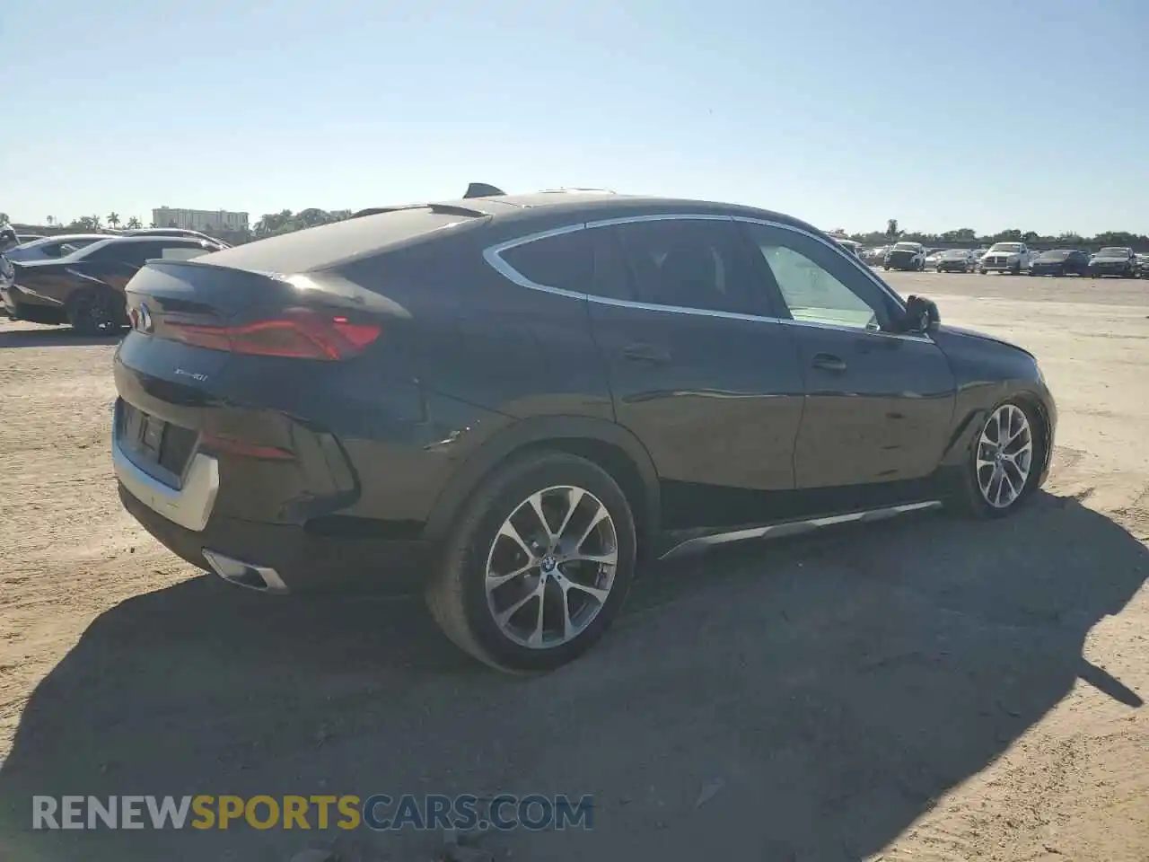 3 Photograph of a damaged car 5UXCY6C05P9P94633 BMW X6 2023