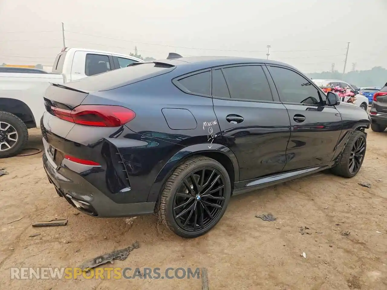 3 Photograph of a damaged car 5UXCY6C06P9N62624 BMW X6 2023