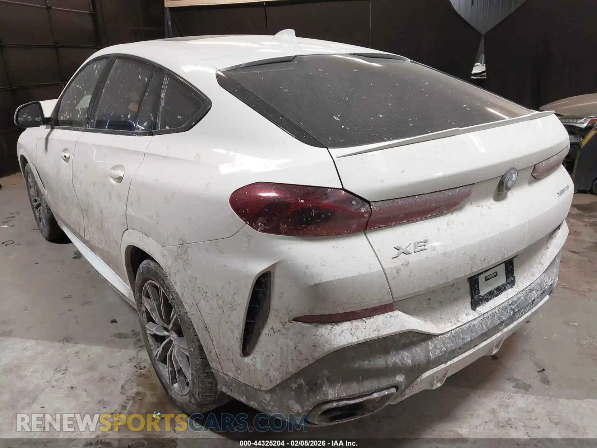 3 Photograph of a damaged car 5UXCY6C06P9R42532 BMW X6 2023