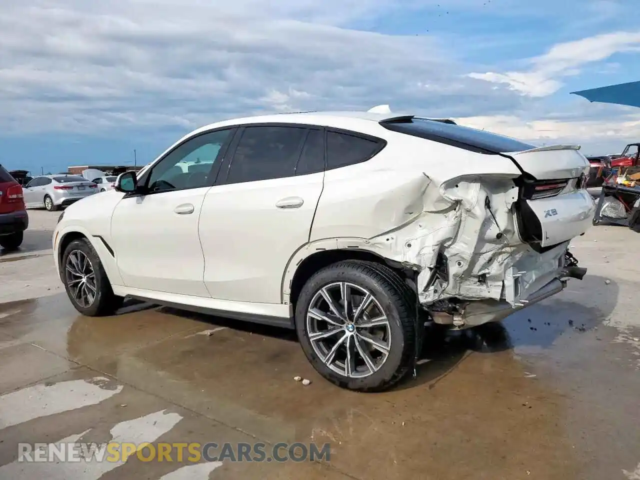 2 Photograph of a damaged car 5UXCY6C08P9N77173 BMW X6 2023
