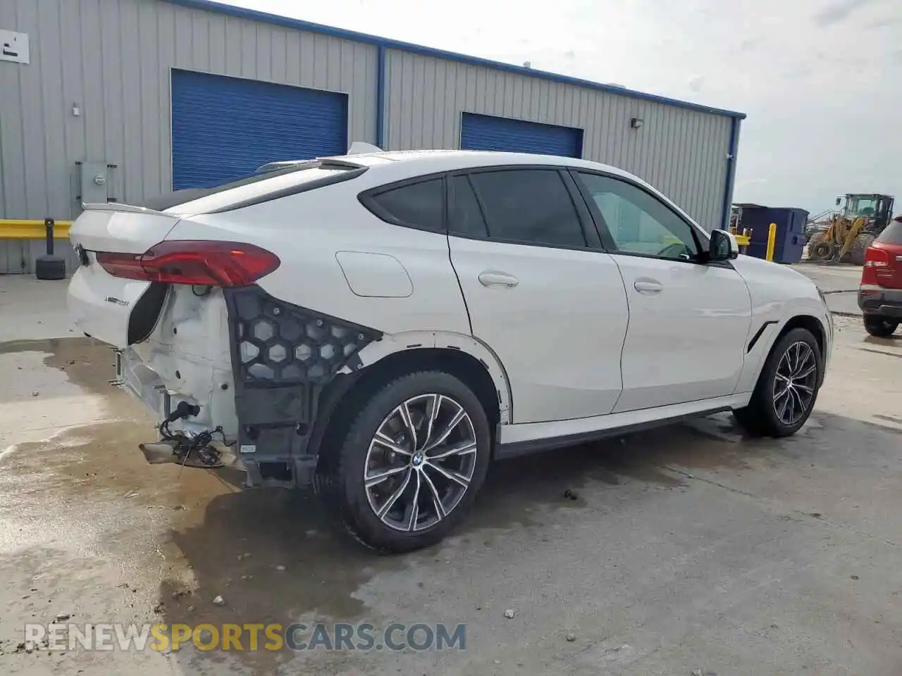 3 Photograph of a damaged car 5UXCY6C08P9N77173 BMW X6 2023