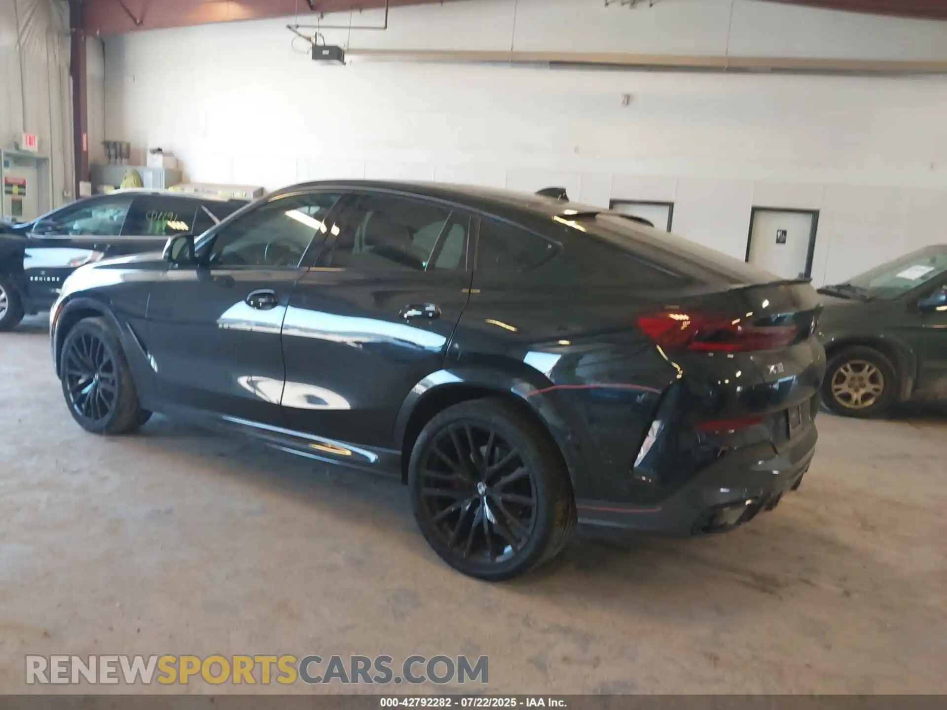 3 Фотография поврежденного автомобиля 5UXCY6C08P9P96053 BMW X6 2023