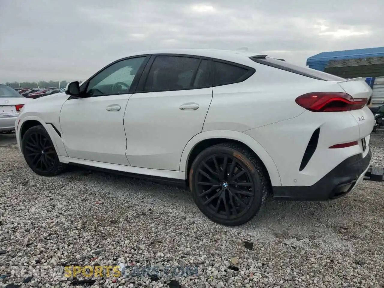 2 Photograph of a damaged car 5UXCY6C08P9R45125 BMW X6 2023