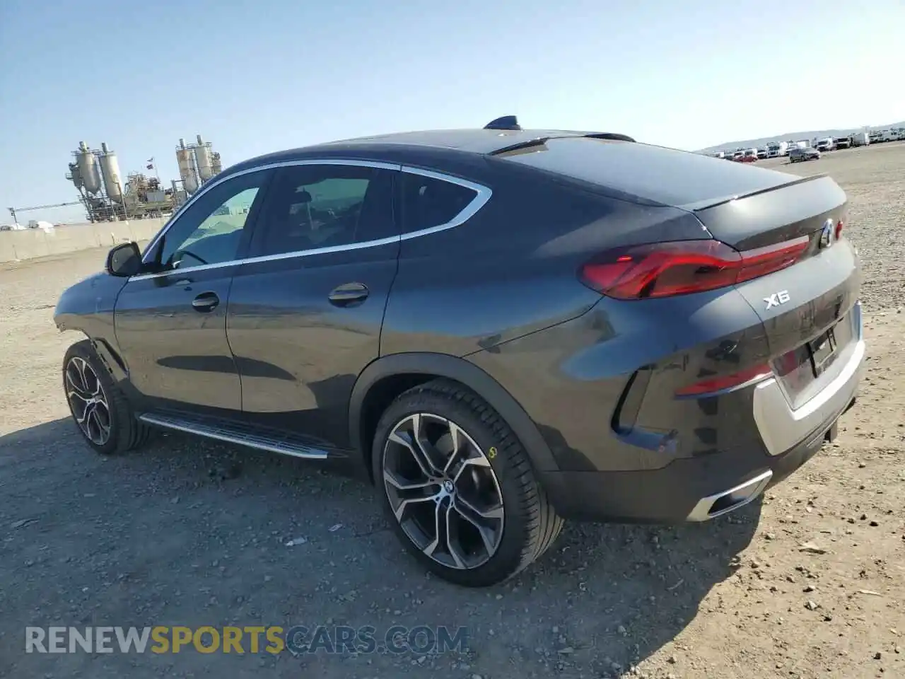 2 Photograph of a damaged car 5UXCY6C08P9R74933 BMW X6 2023