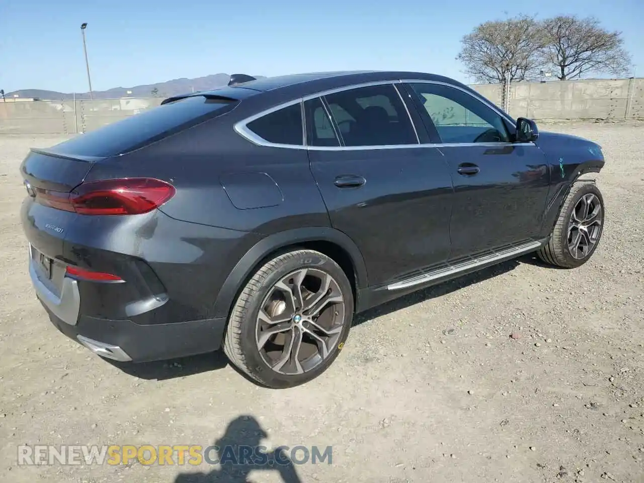 3 Photograph of a damaged car 5UXCY6C08P9R74933 BMW X6 2023