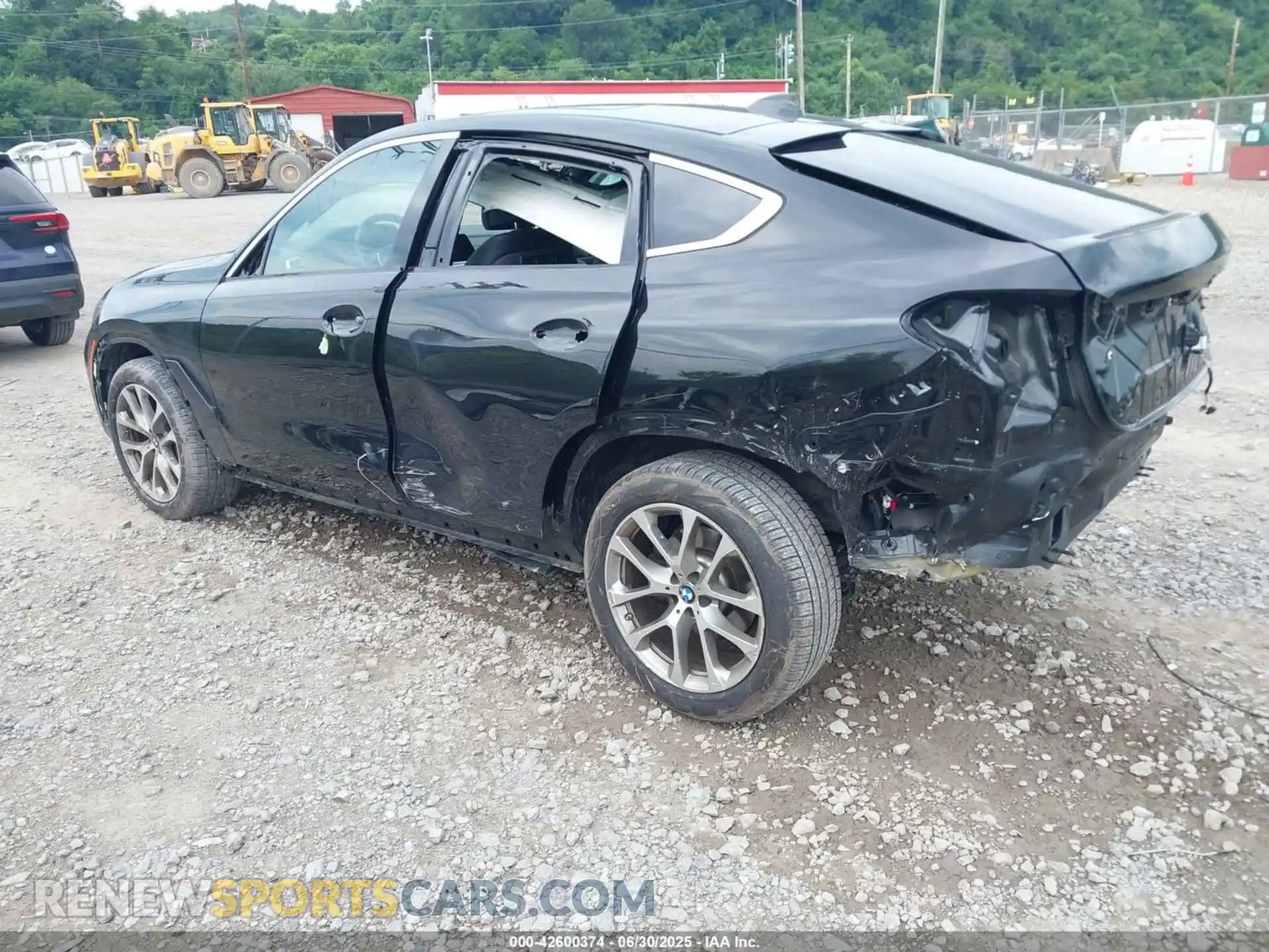 3 Фотография поврежденного автомобиля 5UXCY6C0XP9N80558 BMW X6 2023
