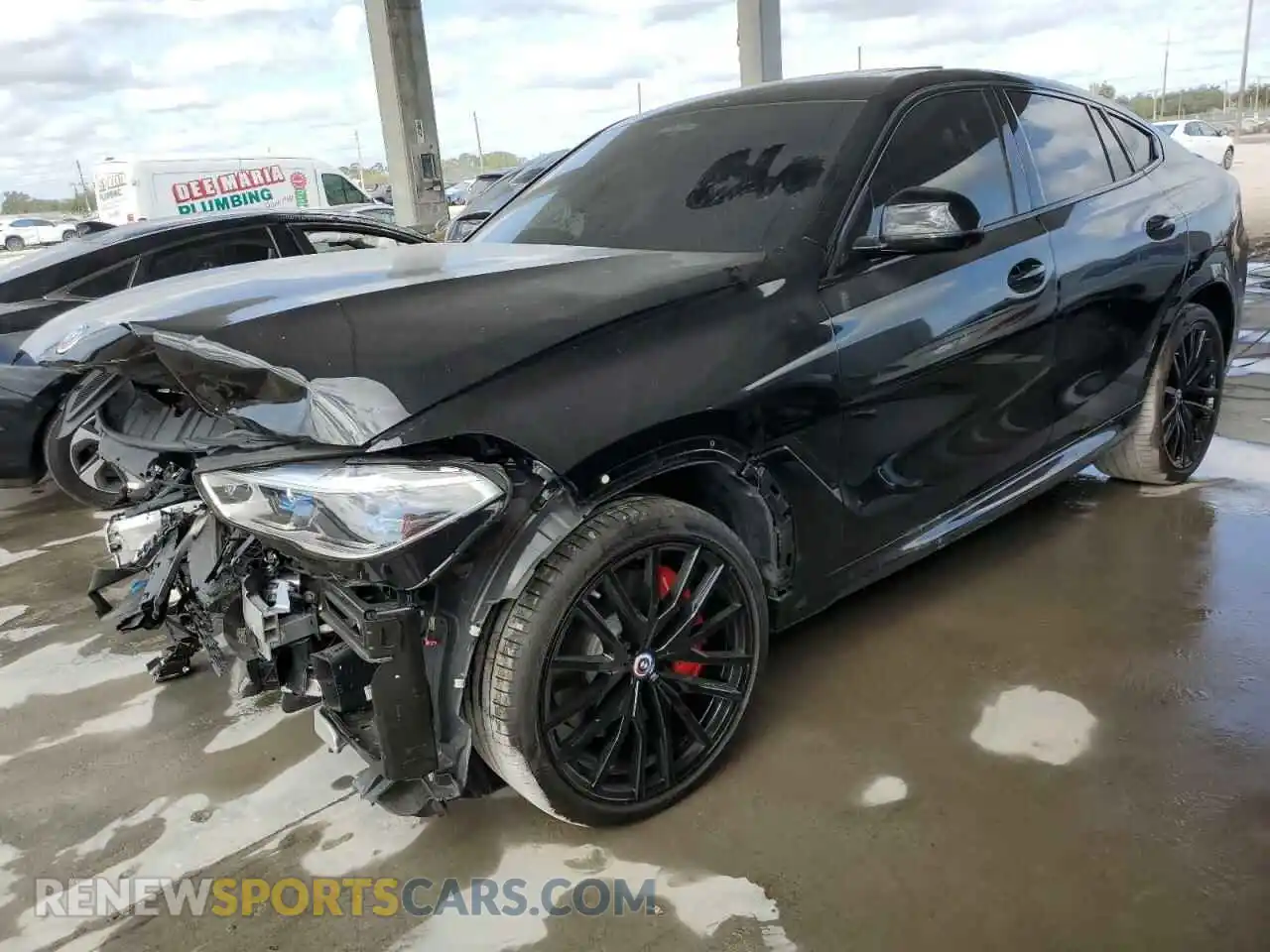 1 Photograph of a damaged car 5UXCY8C01P9S00552 BMW X6 2023