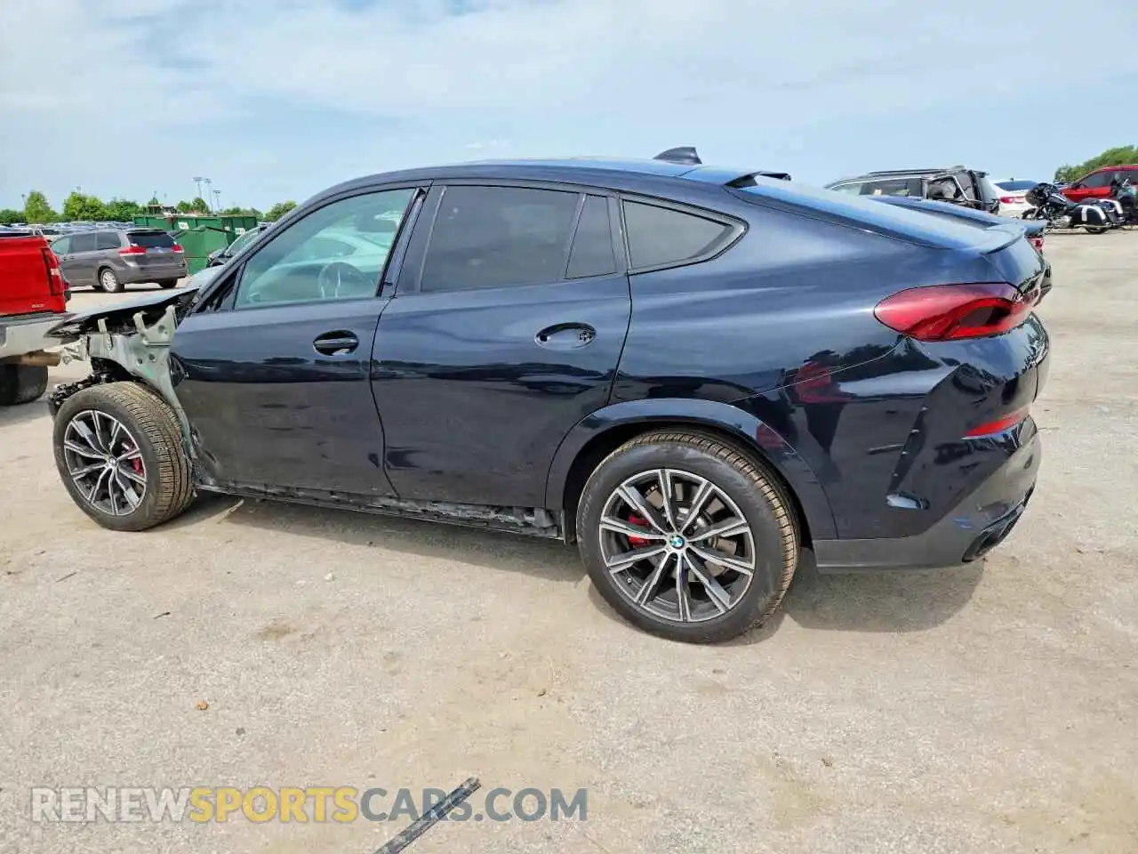 2 Photograph of a damaged car 5UXCY8C02P9N57142 BMW X6 2023