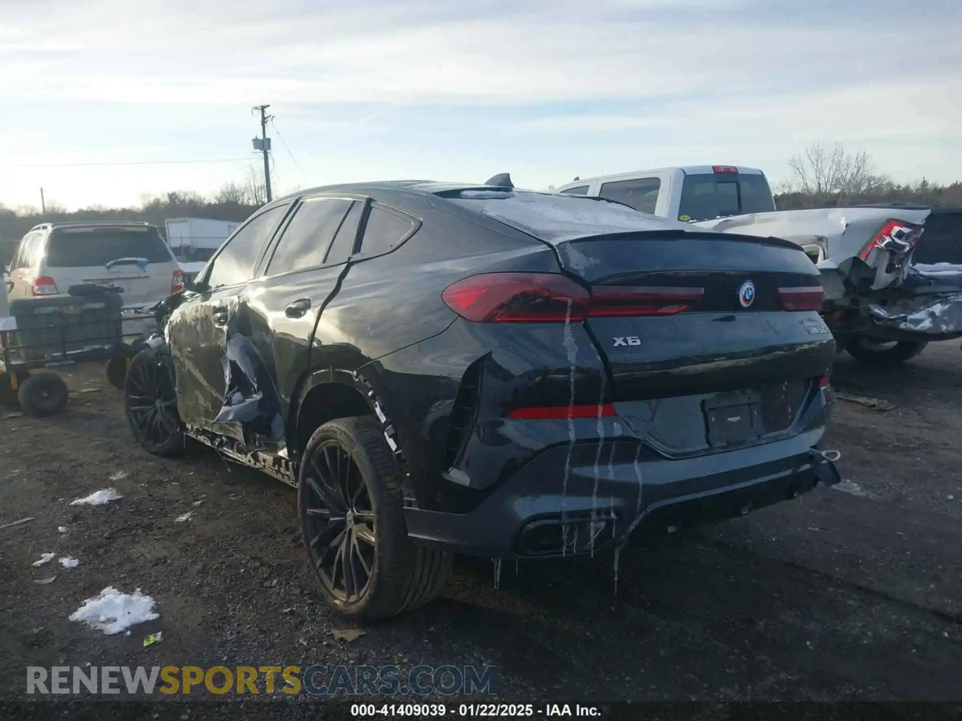 3 Photograph of a damaged car 5UXCY8C07P9N88774 BMW X6 2023