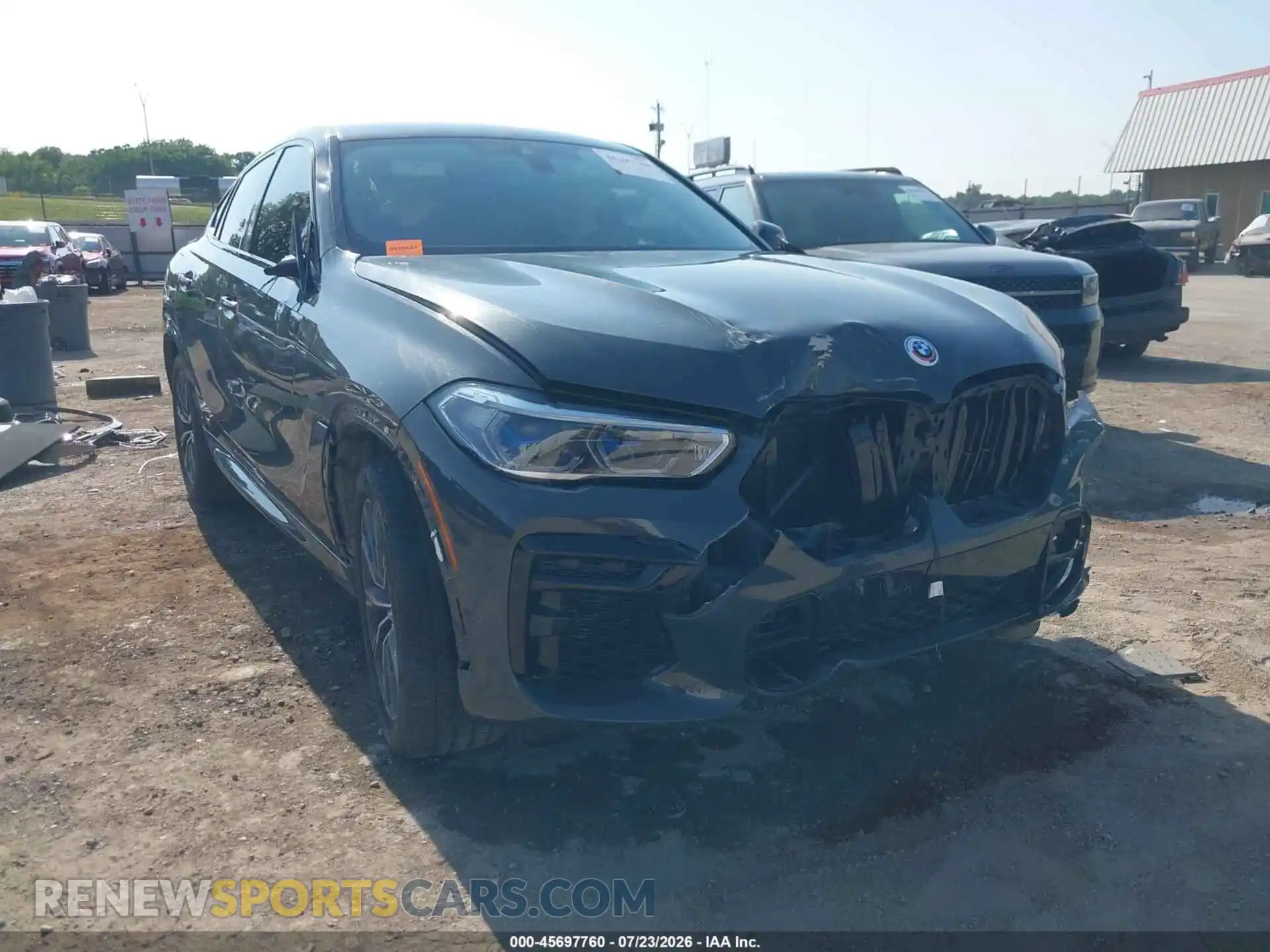 1 Photograph of a damaged car 5UXCY8C08P9N58067 BMW X6 2023