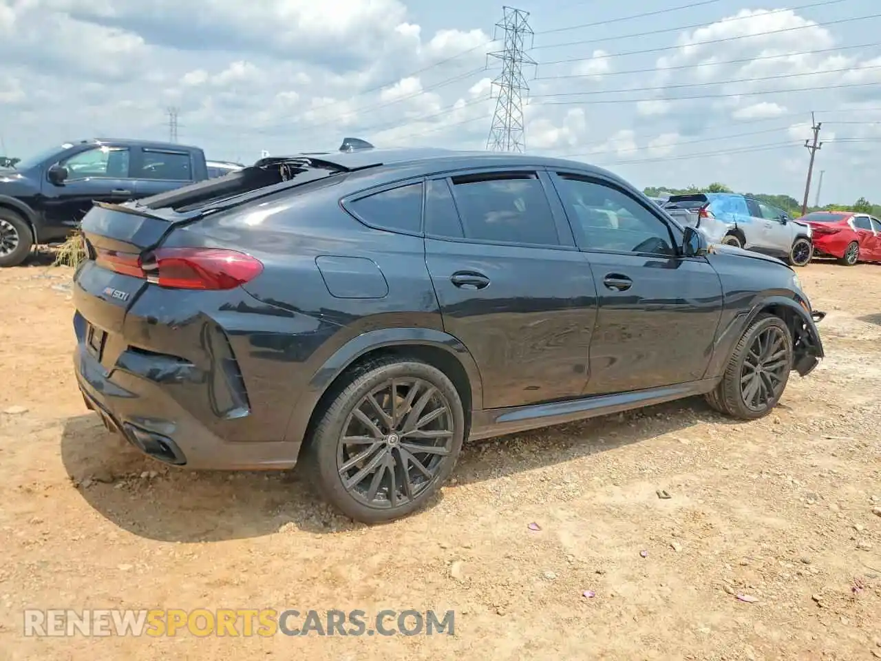3 Photograph of a damaged car 5UXCY8C09P9P62909 BMW X6 2023