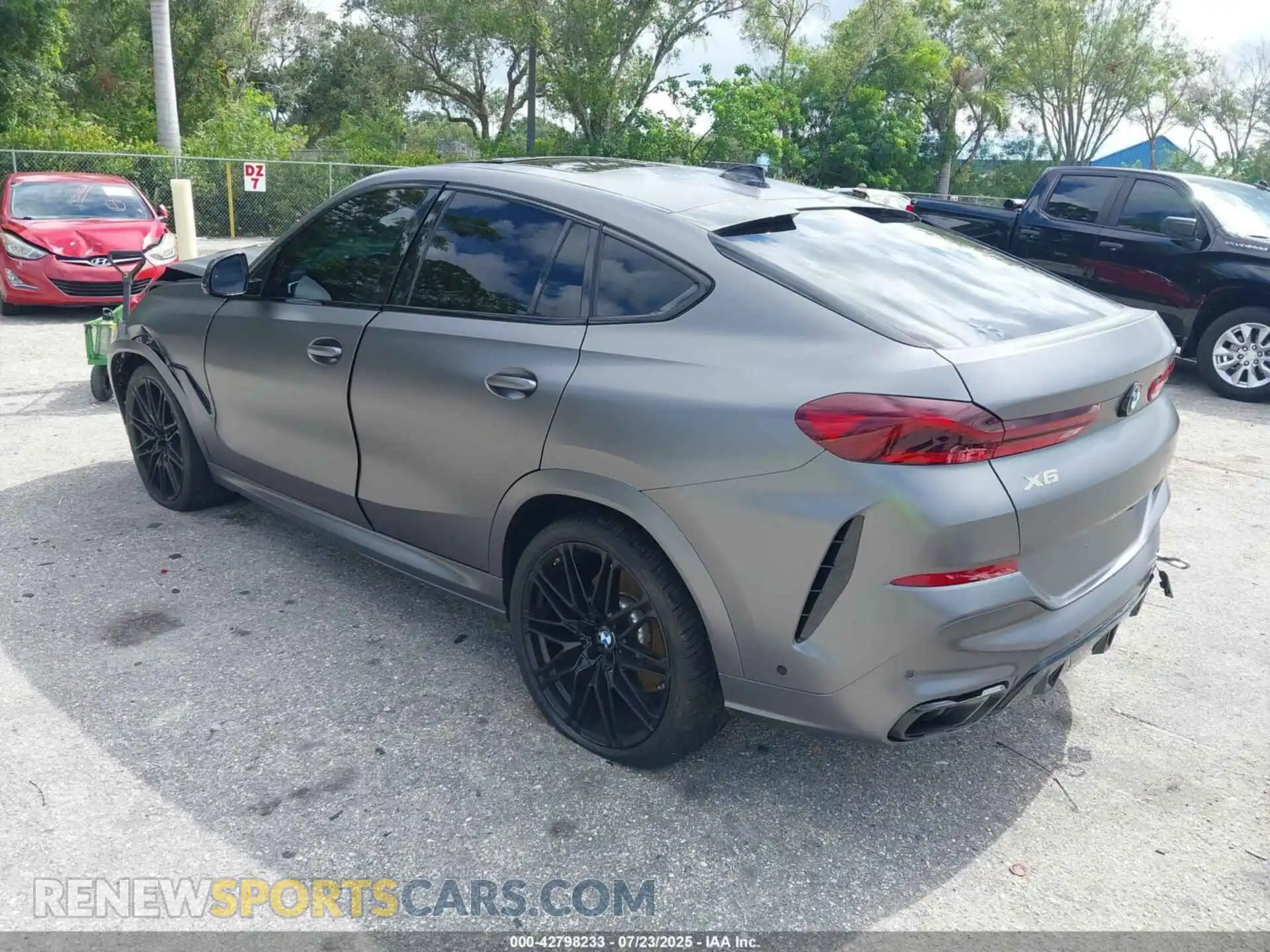 3 Фотография поврежденного автомобиля 5UXCY8C09P9R14283 BMW X6 2023