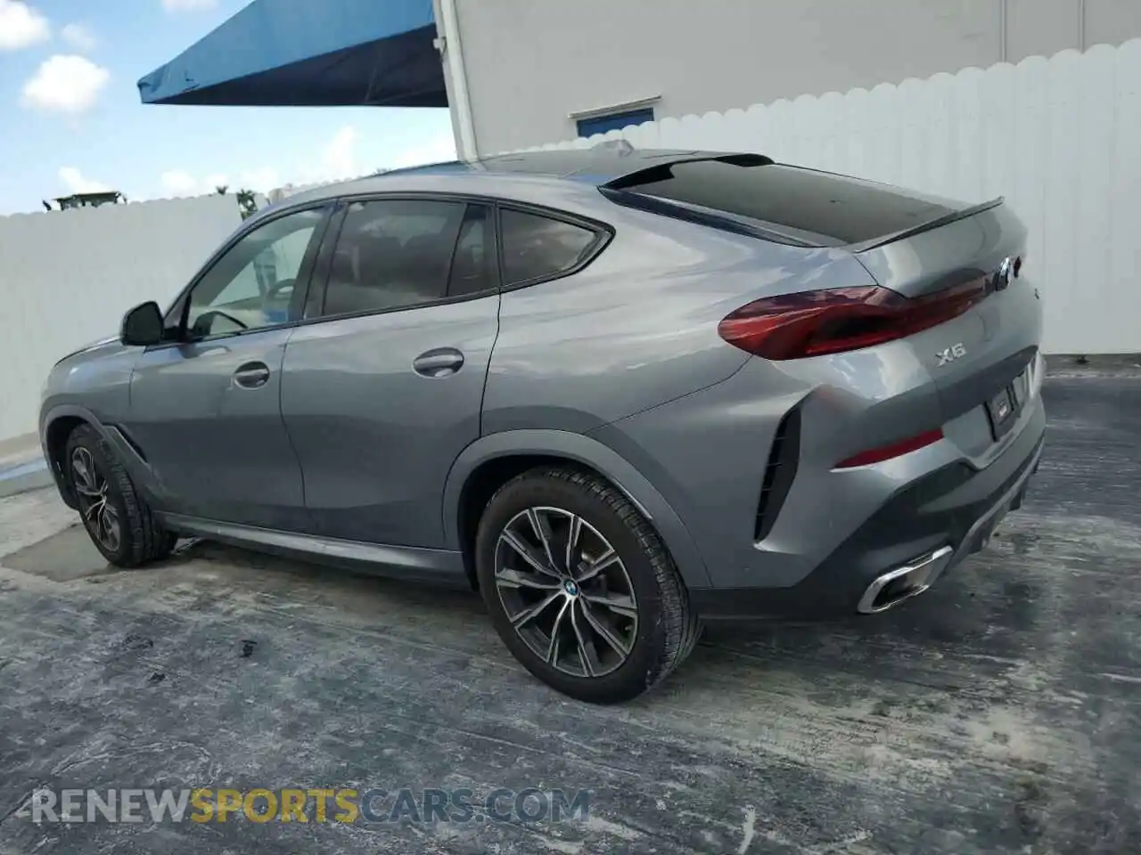 2 Photograph of a damaged car 5UX33EX01R9T68217 BMW X6 2024
