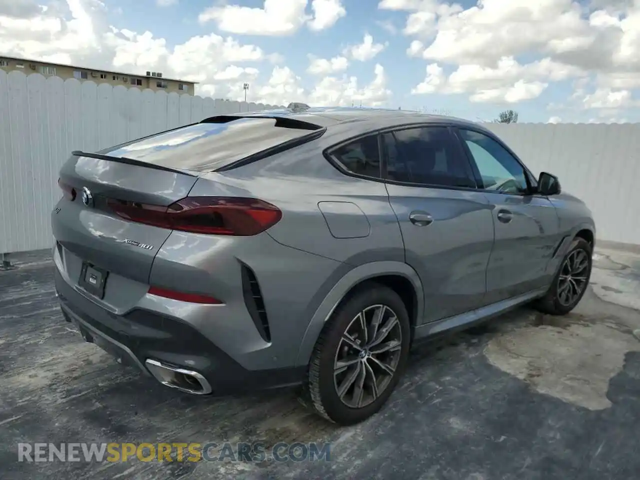 3 Photograph of a damaged car 5UX33EX01R9T68217 BMW X6 2024