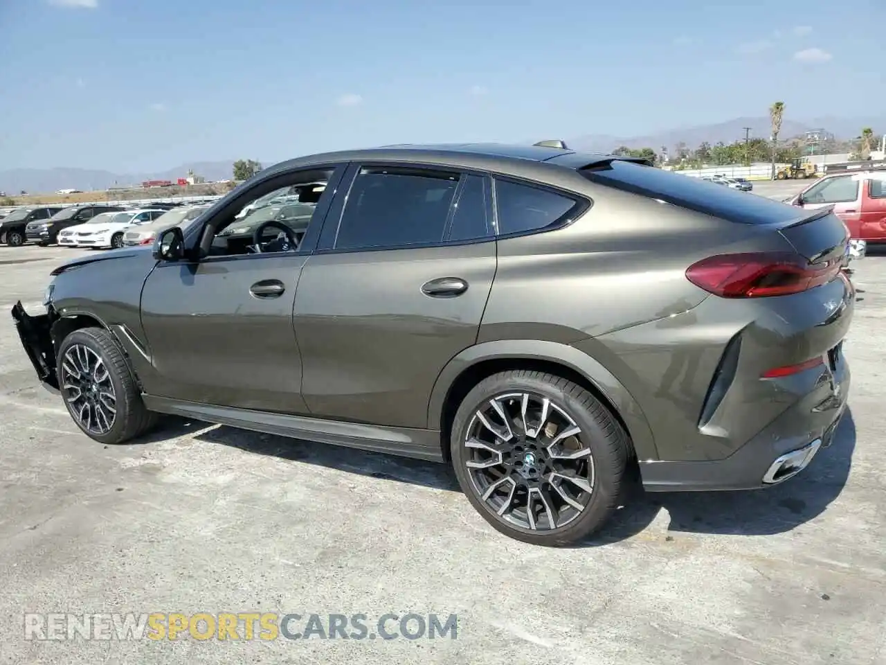 2 Photograph of a damaged car 5UX33EX02R9S92250 BMW X6 2024