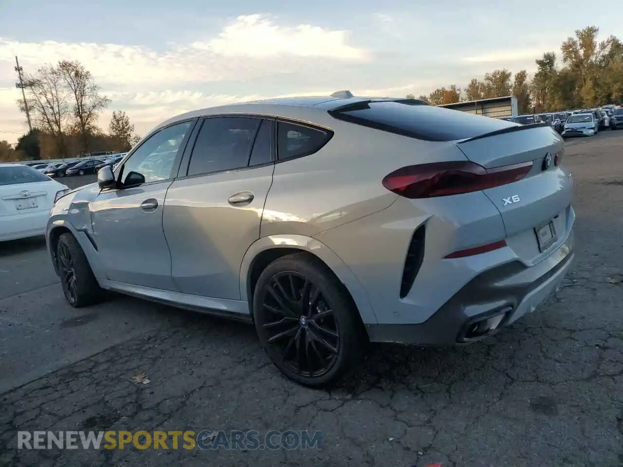2 Photograph of a damaged car 5UX33EX02R9U54152 BMW X6 2024