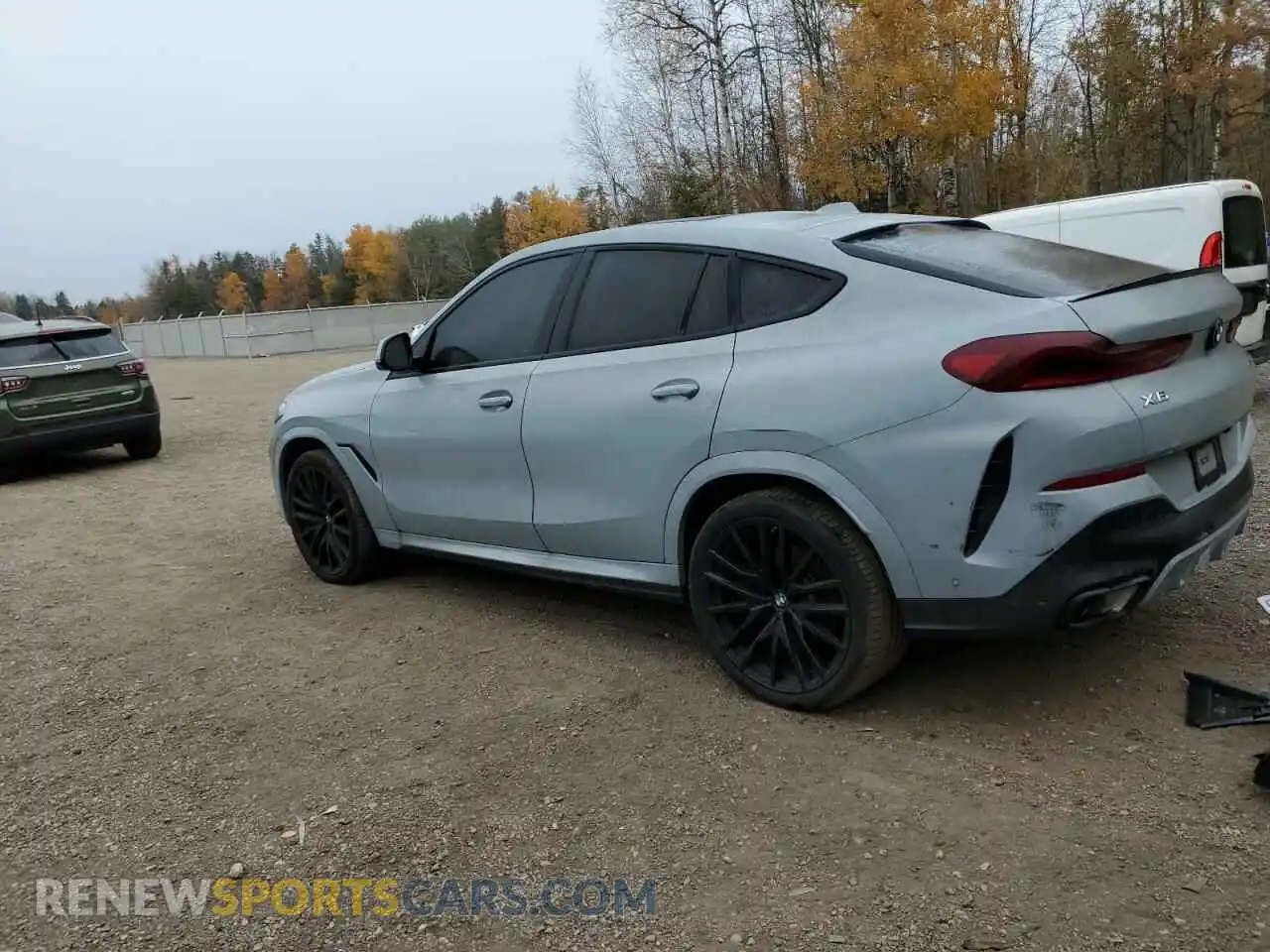2 Photograph of a damaged car 5UX33EX03R9U39207 BMW X6 2024