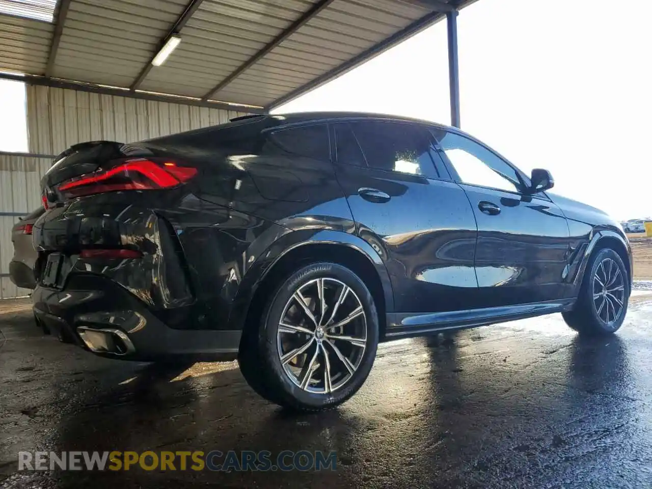 3 Photograph of a damaged car 5UX33EX03R9V81833 BMW X6 2024