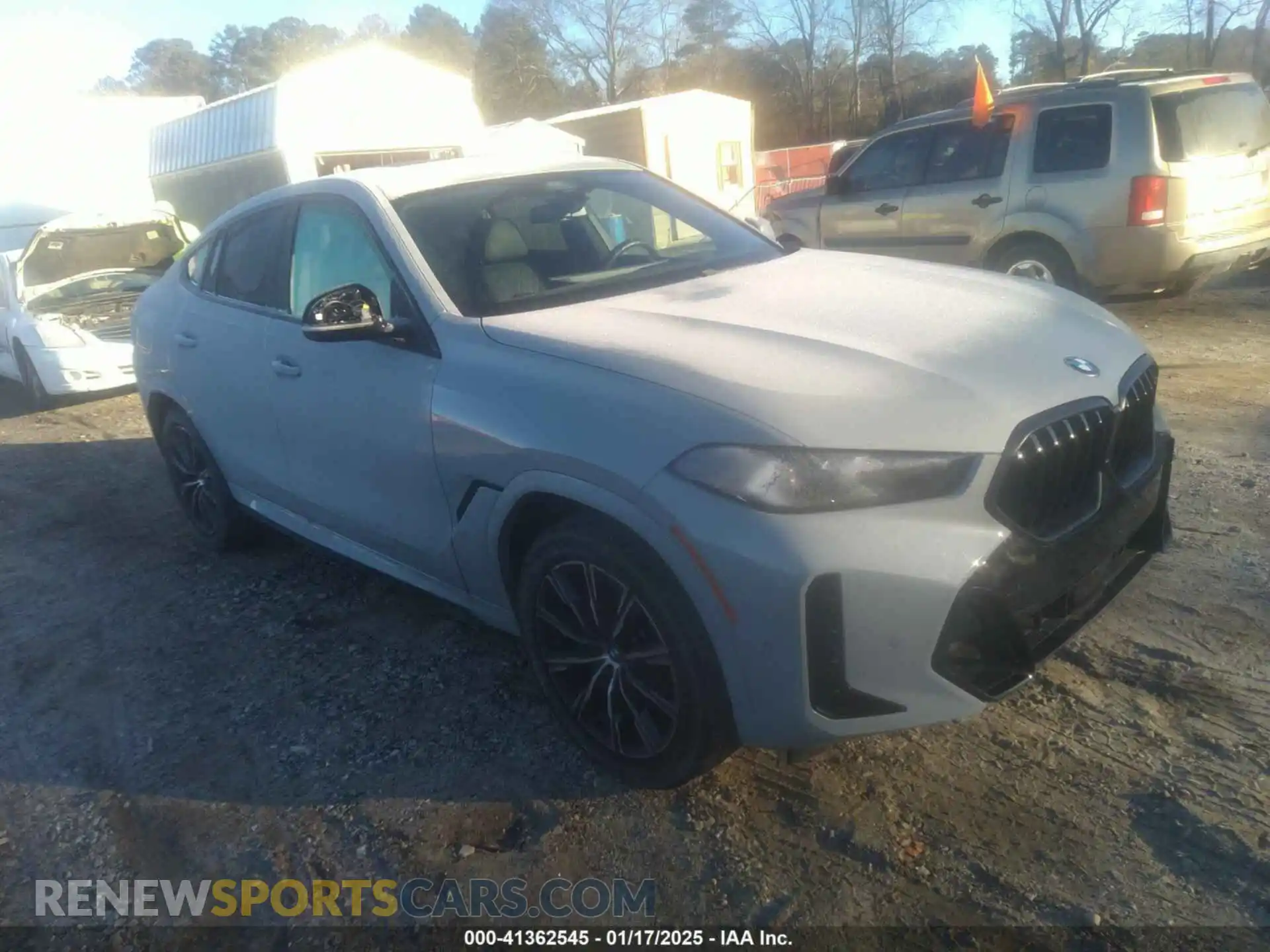 1 Photograph of a damaged car 5UX33EX04R9S74607 BMW X6 2024