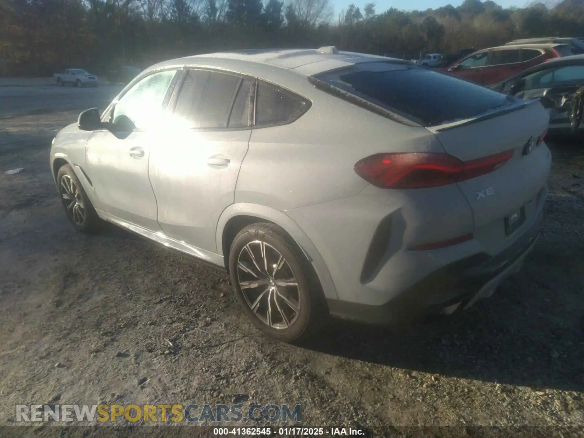3 Photograph of a damaged car 5UX33EX04R9S74607 BMW X6 2024