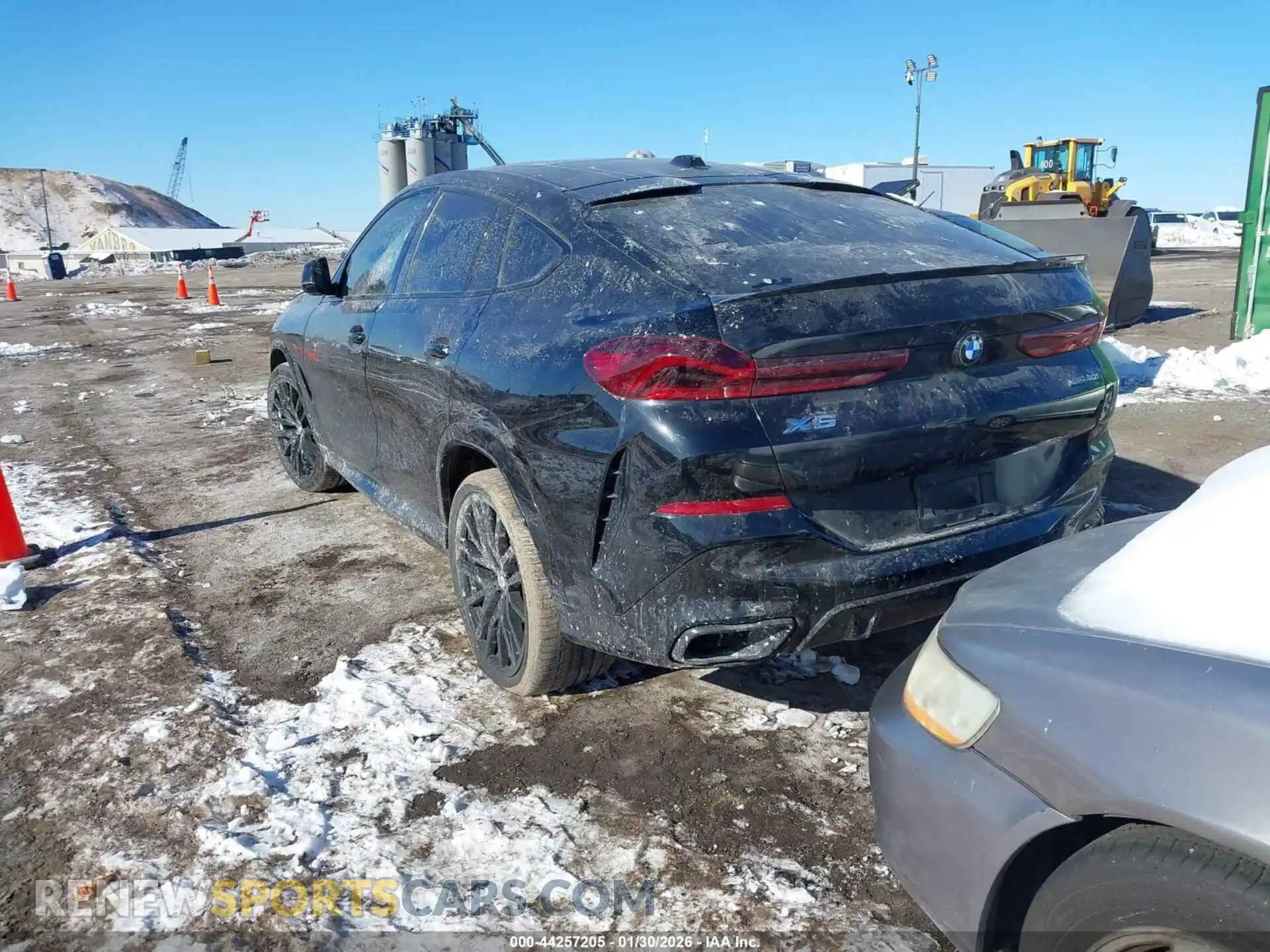3 Photograph of a damaged car 5UX33EX05R9S35170 BMW X6 2024