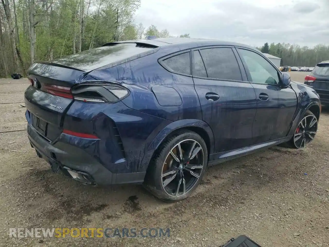 3 Photograph of a damaged car 5UX33EX07R9T53379 BMW X6 2024