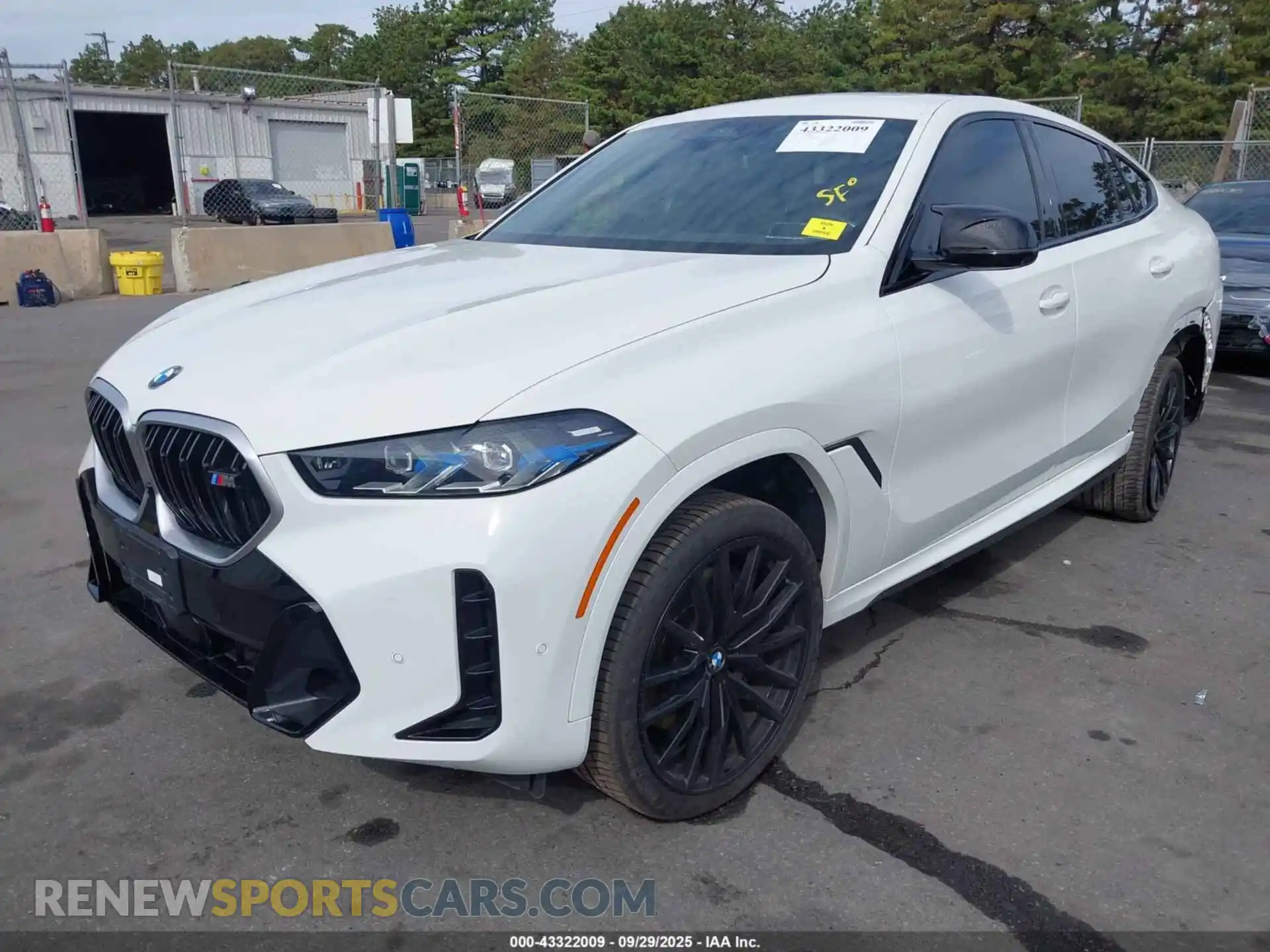 2 Photograph of a damaged car 5UX43EX00R9T36315 BMW X6 2024