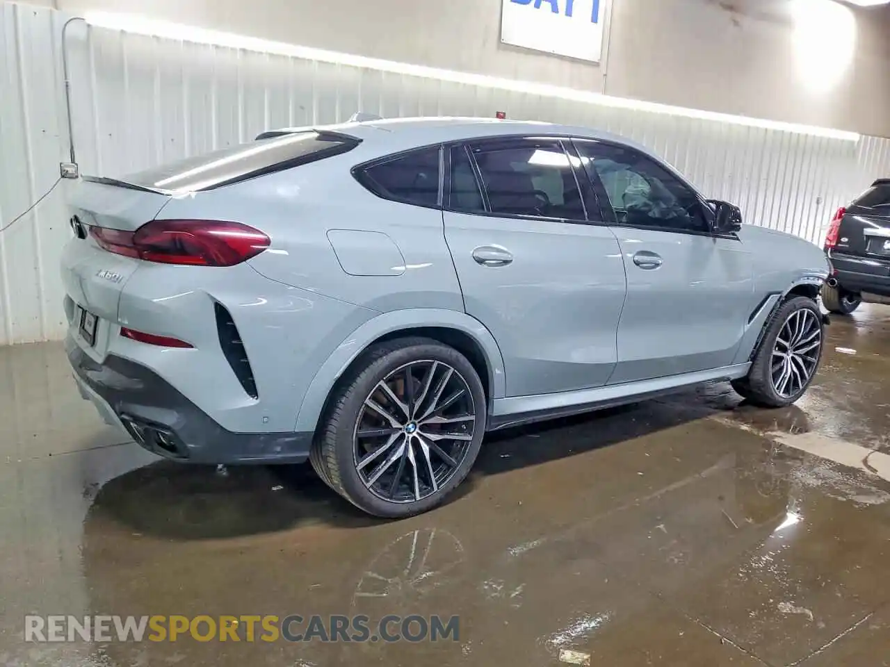 3 Photograph of a damaged car 5UX43EX04R9T77479 BMW X6 2024