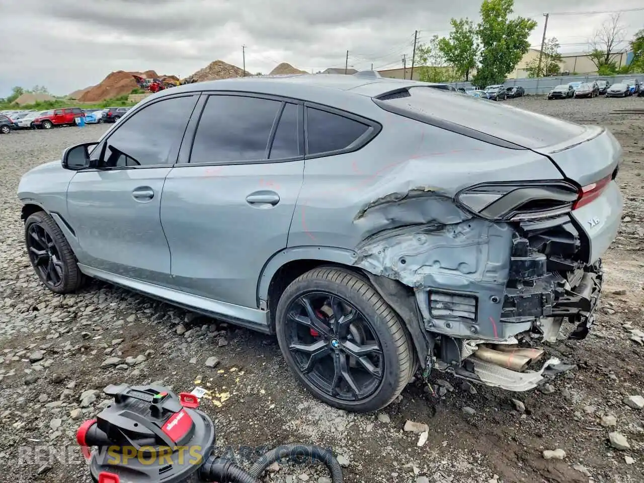 2 fotografías del automóvil dañado 5UX43EX0XR9R43113 BMW X6 2024