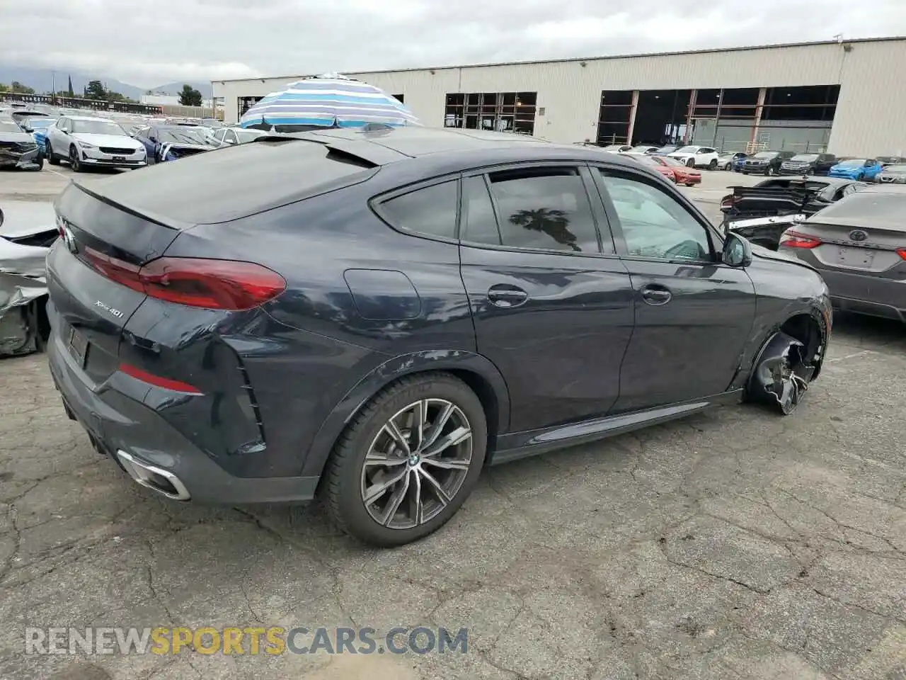 3 Photograph of a damaged car 5UX33EX00S9W74119 BMW X6 2025