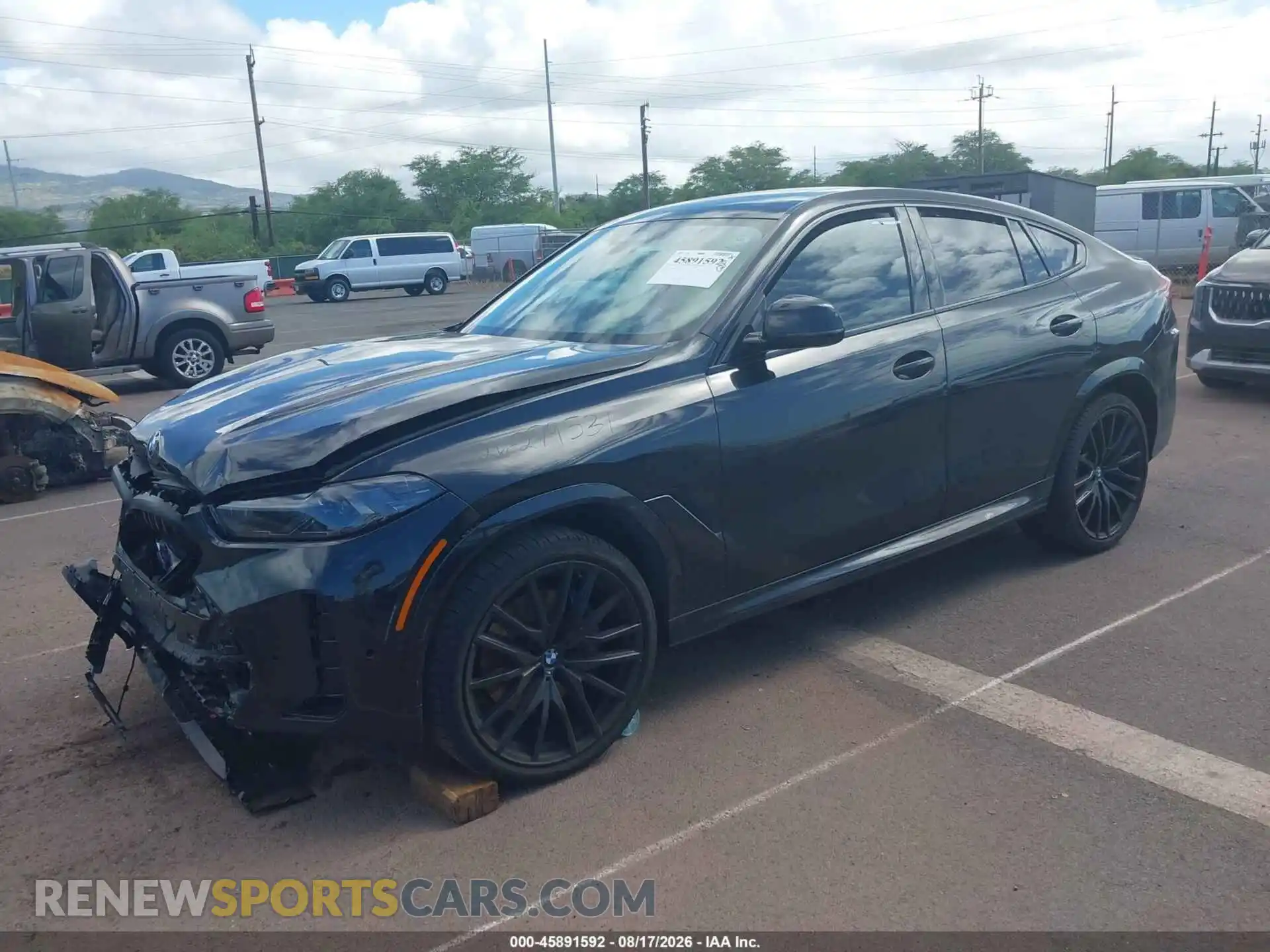 2 Фотография поврежденного автомобиля 5UX33EX01S9Y96801 BMW X6 2025