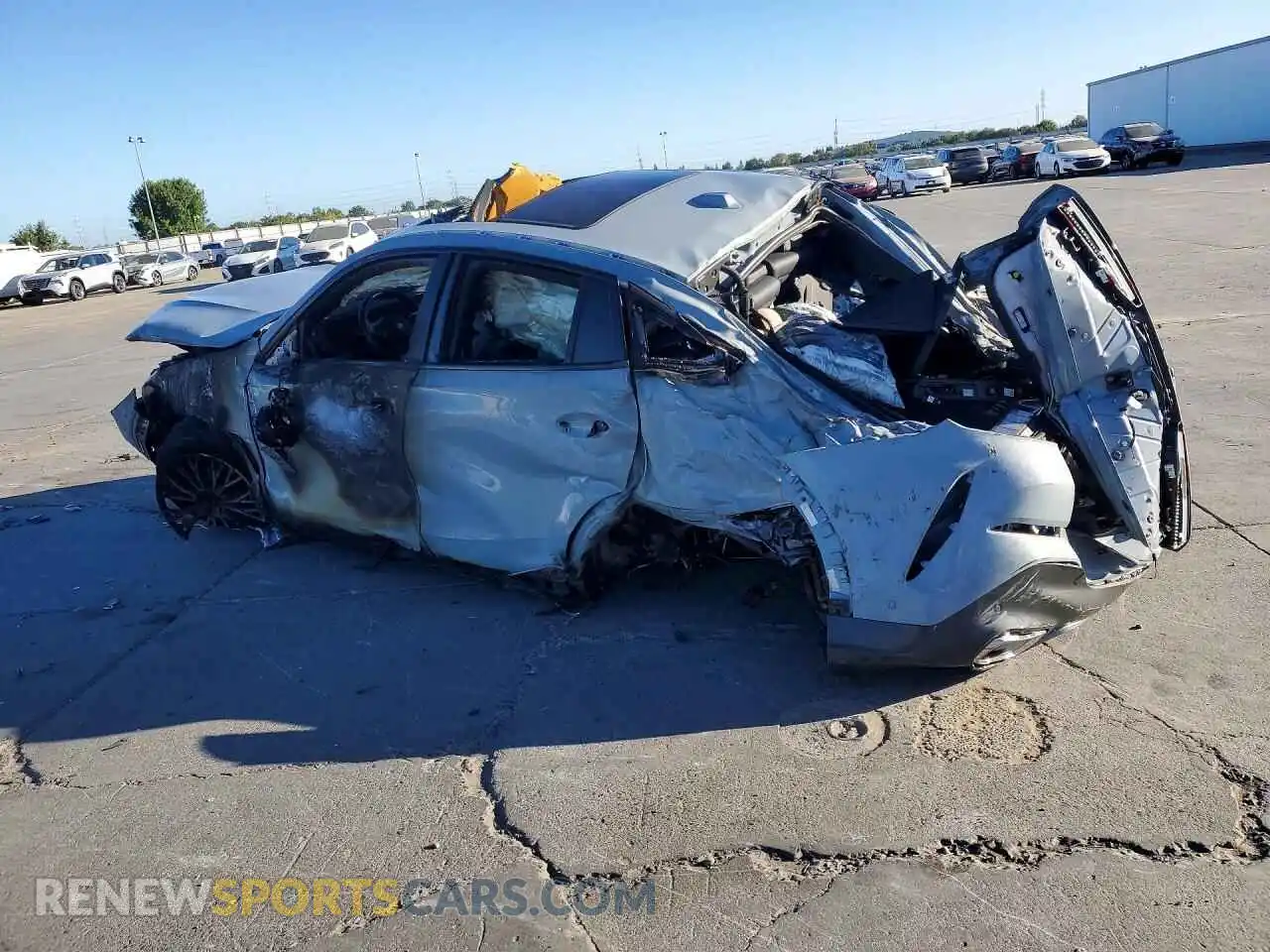 2 Photograph of a damaged car 5UX33EX02S9004894 BMW X6 2025