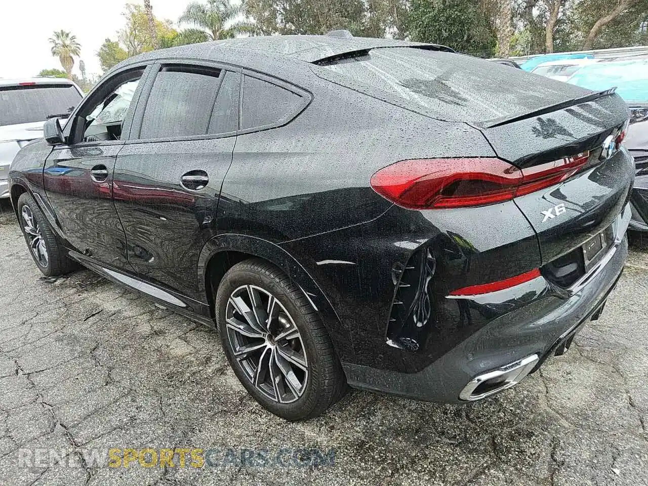 2 Photograph of a damaged car 5UX33EX02S9W96445 BMW X6 2025