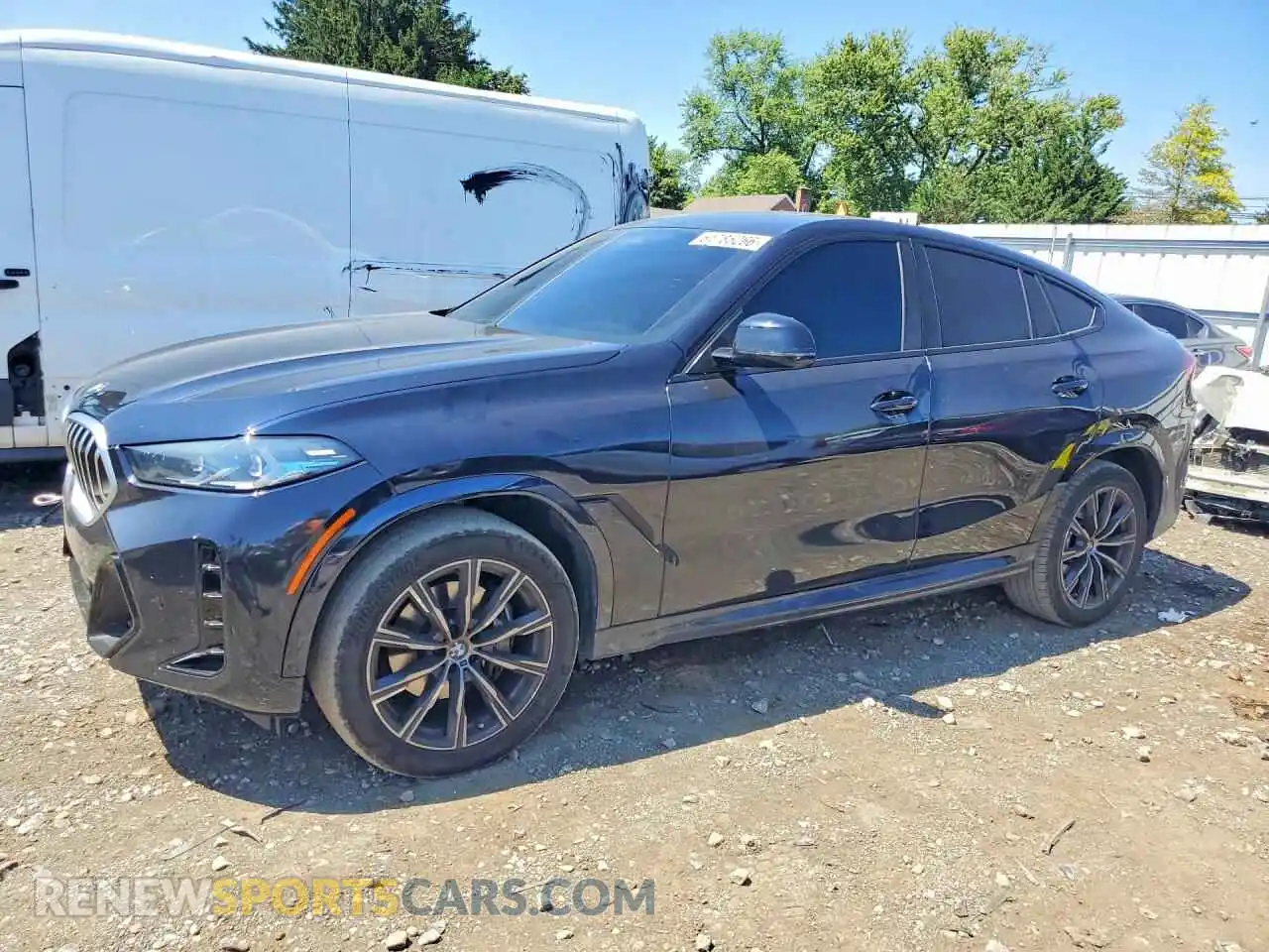 1 Фотография поврежденного автомобиля 5UX33EX02S9X13728 BMW X6 2025