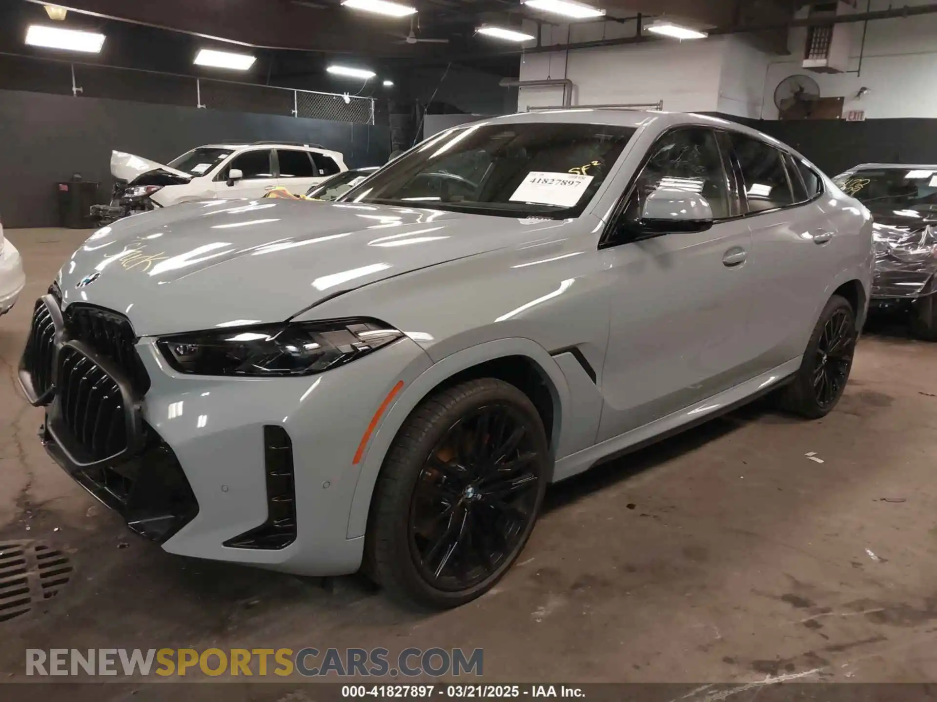 2 Photograph of a damaged car 5UX33EX04S9Z44291 BMW X6 2025