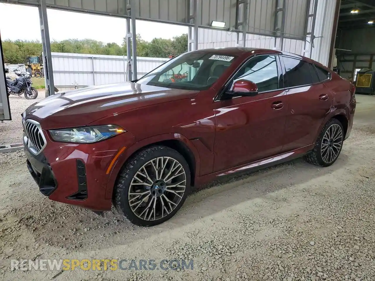 1 Photograph of a damaged car 5UX33EX05S9Y62781 BMW X6 2025