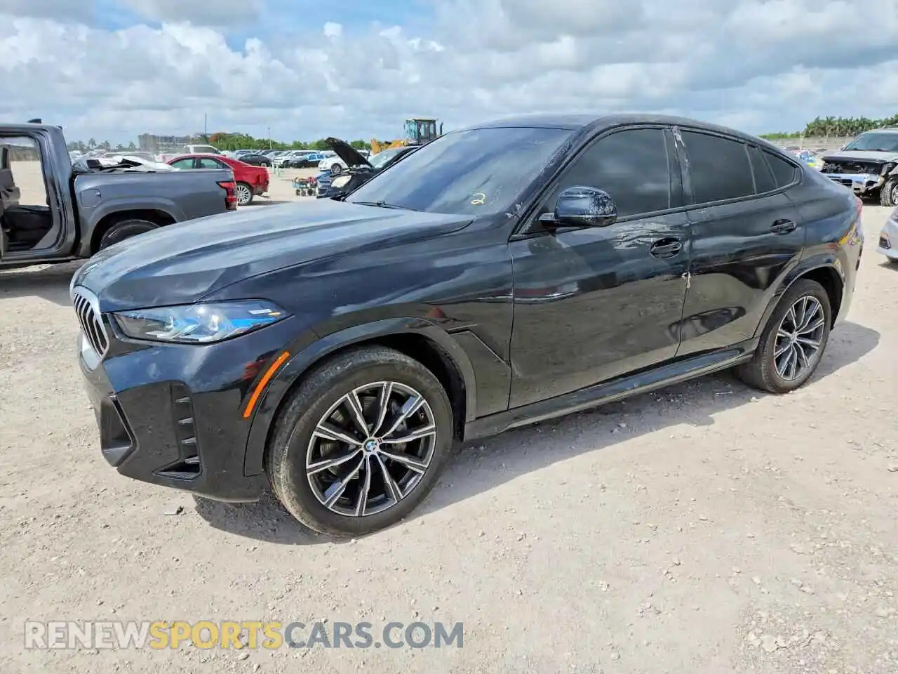 1 Фотография поврежденного автомобиля 5UX33EX07S9W91113 BMW X6 2025