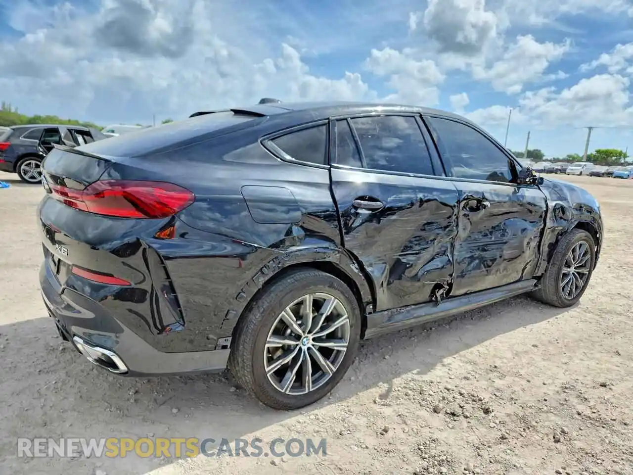 3 Фотография поврежденного автомобиля 5UX33EX07S9W91113 BMW X6 2025