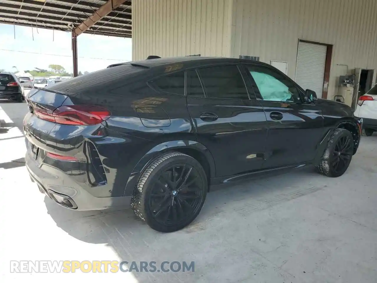 3 Photograph of a damaged car 5UX33EX07S9Y07460 BMW X6 2025