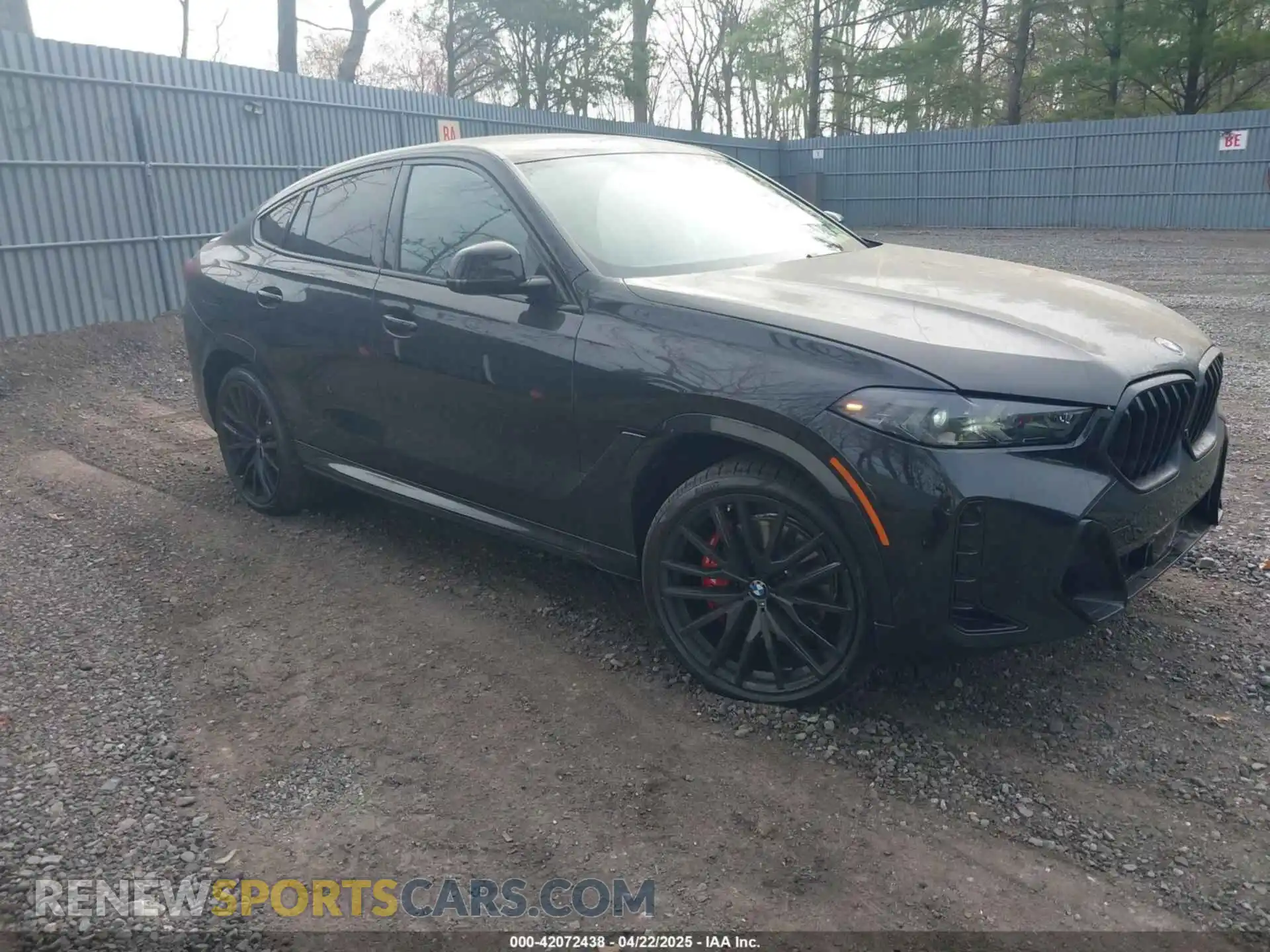 1 Photograph of a damaged car 5UX33EX09S9Y89594 BMW X6 2025