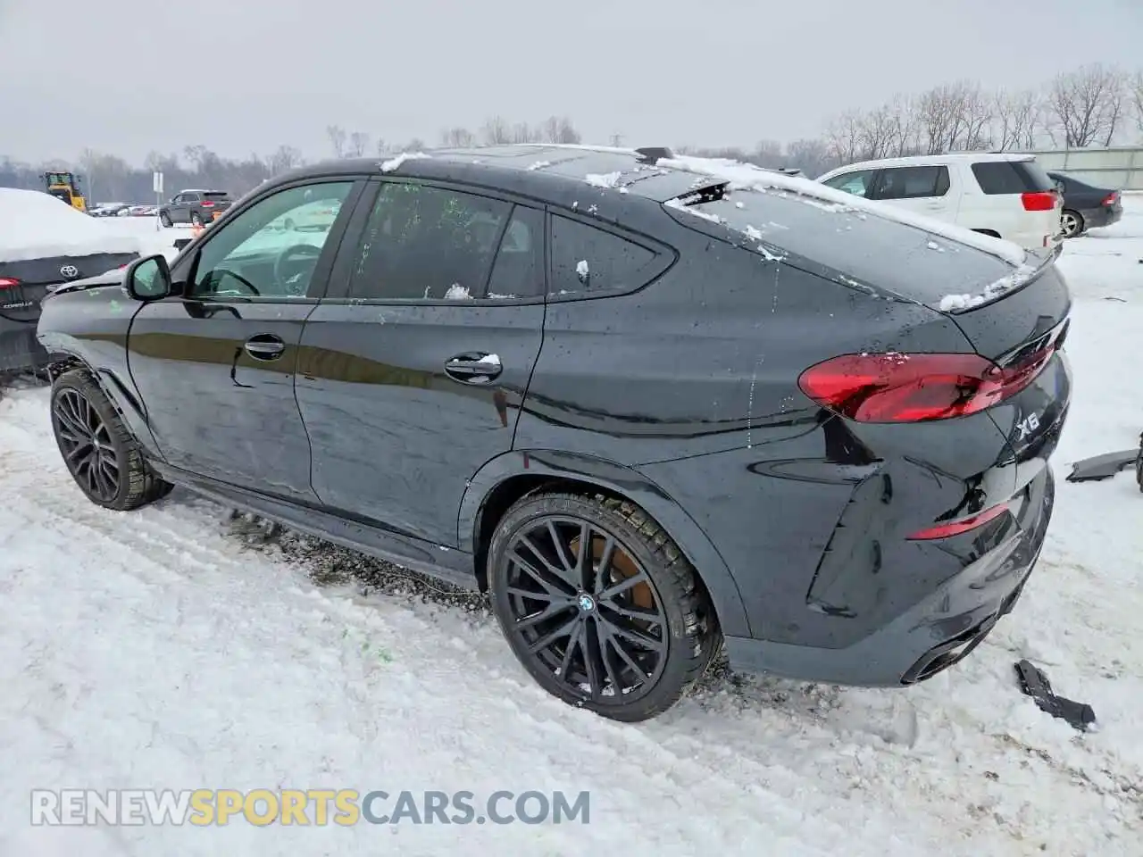 2 Photograph of a damaged car 5UX33EX0XS9W74290 BMW X6 2025